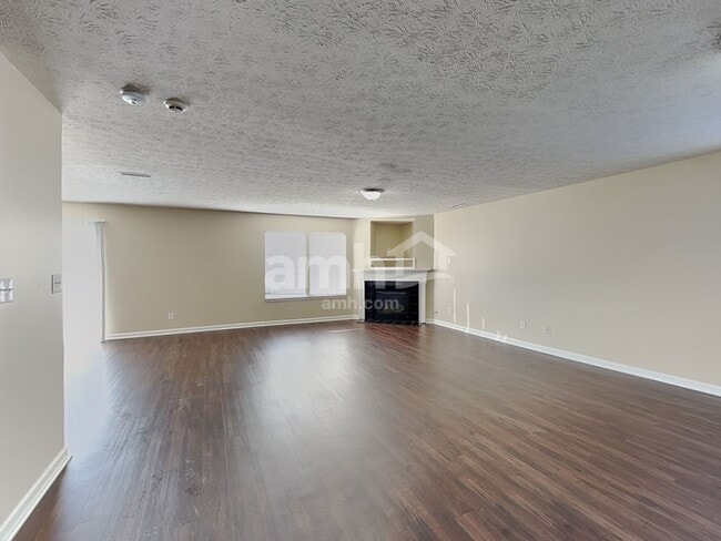 Building Photo - 1351 Blue Ridge Ln