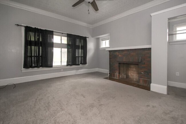 Foto del edificio - 3104 Seymour Ave