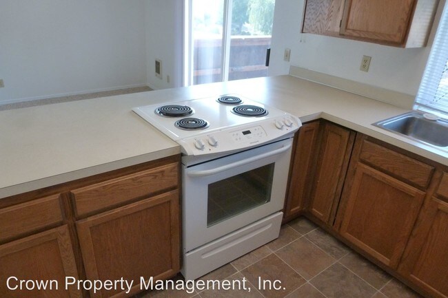 Foto del edificio - 4238-4252 Meadowbrook Ct NE