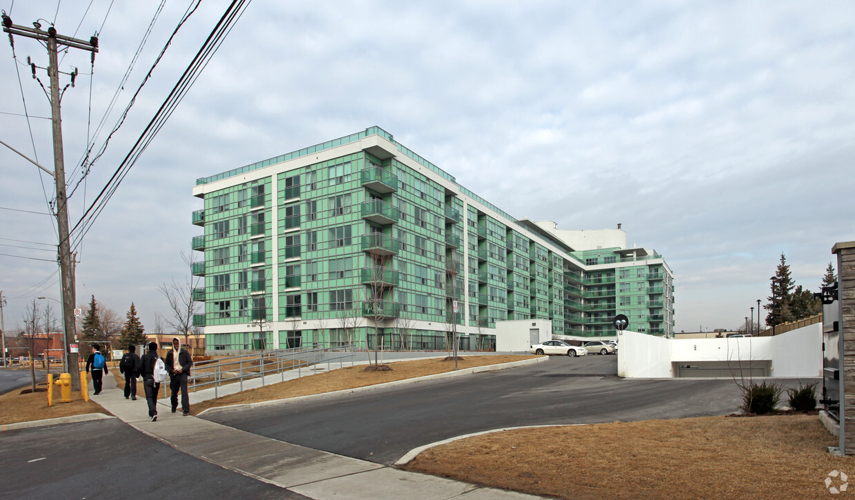 Primary Photo - Wilshire-on-the-Green