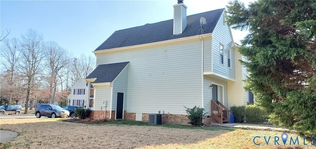 Building Photo - 7029 Fox Grn W