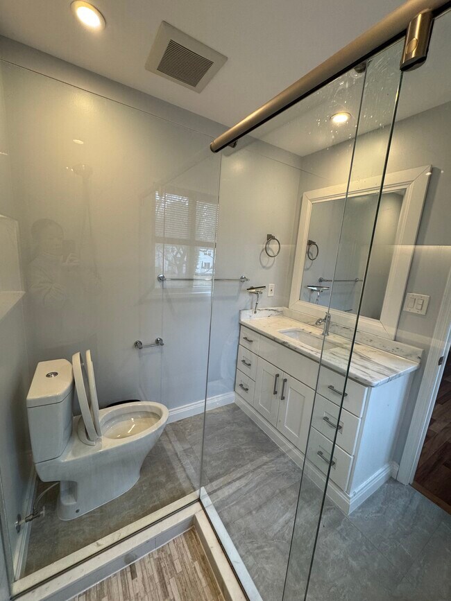 Building Photo - 7209 Needwood Rd