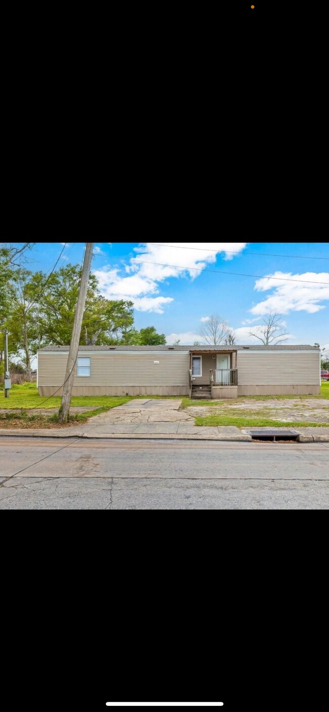 Foto del edificio - 805 W Verdine St