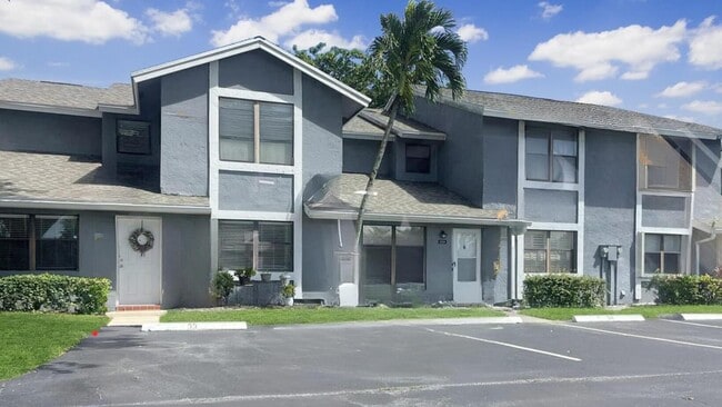 Building Photo - 12156 Pasadena Way