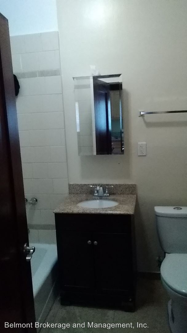 Foto del edificio - 417 W 9th St