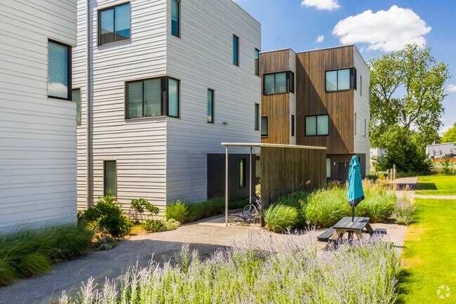 Photo - The Heights Apartments