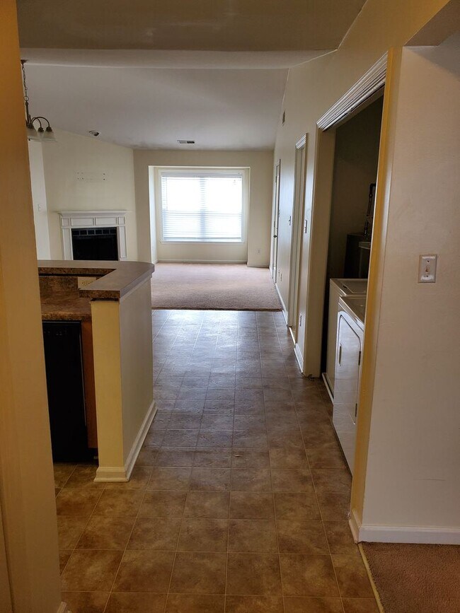 Building Photo - Lantana Condominiums