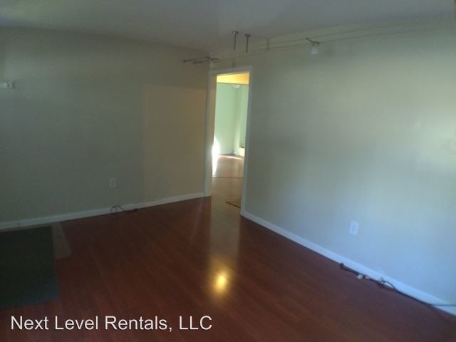 Building Photo - 2 br, 2 bath House - 4206 Round Hill Rd