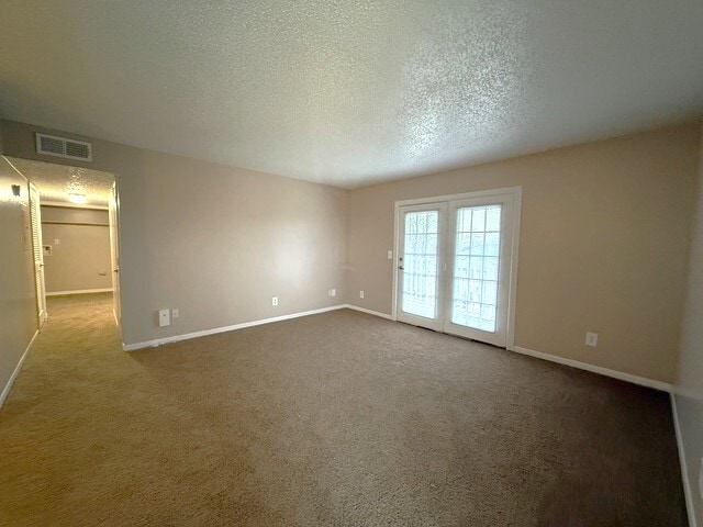 Large Living Room - Summerwind Apartments