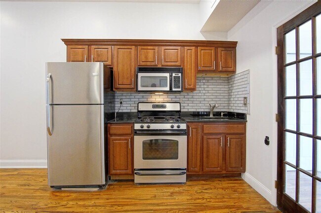Foto del edificio - 356 Varick St