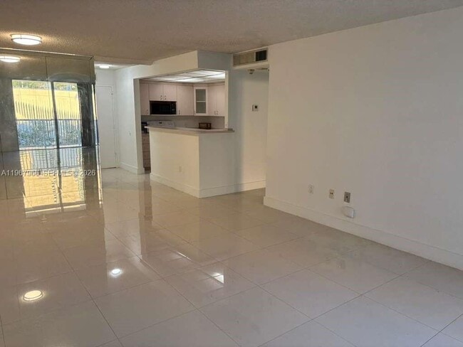 Foto del edificio - 150 SE 25th Rd