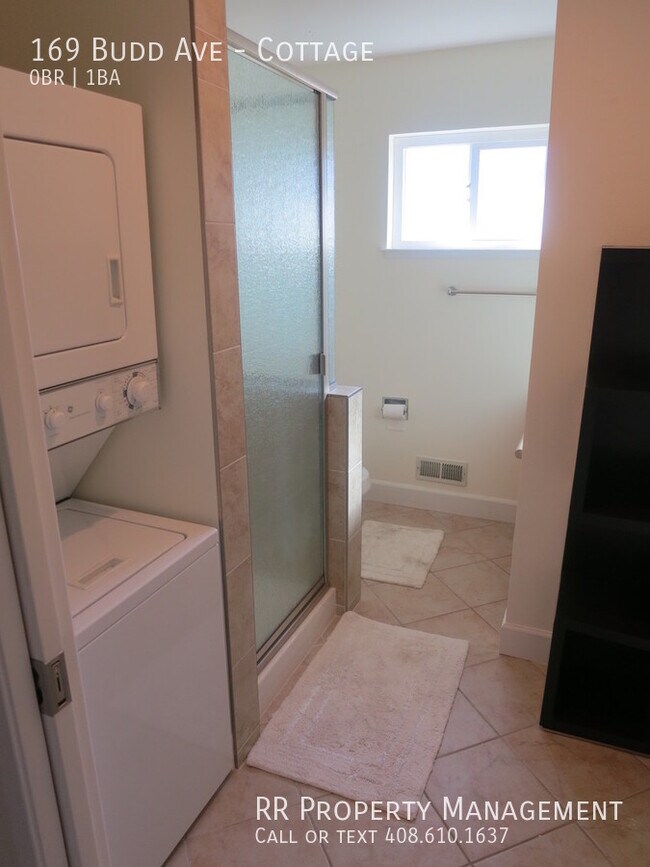 Foto del edificio - 169 Budd Ave