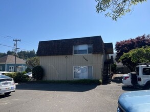 Building Photo - 1580 H St