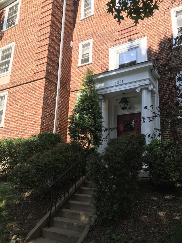 Front entry - 3821 39th St NW