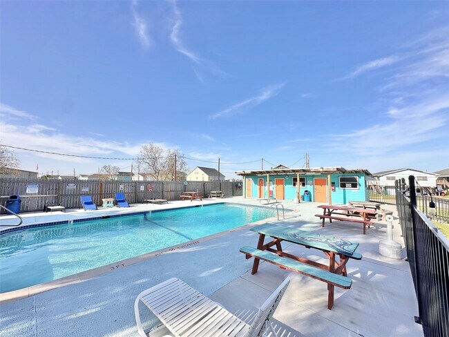 Building Photo - 395 Redfish Dr