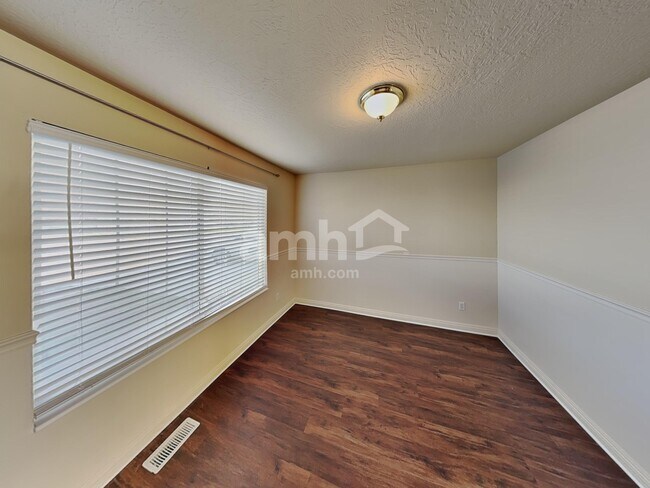 Foto del edificio - 309 S 1400 W