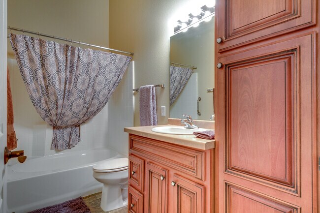 Foto del edificio - Townhomes at Waters Edge