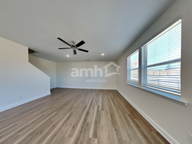Building Photo - 3472 Lincoln Hts Ln