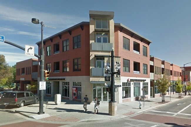 Building Photo - 1505 Pearl St