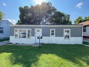 Building Photo - 477 Mueller Ave