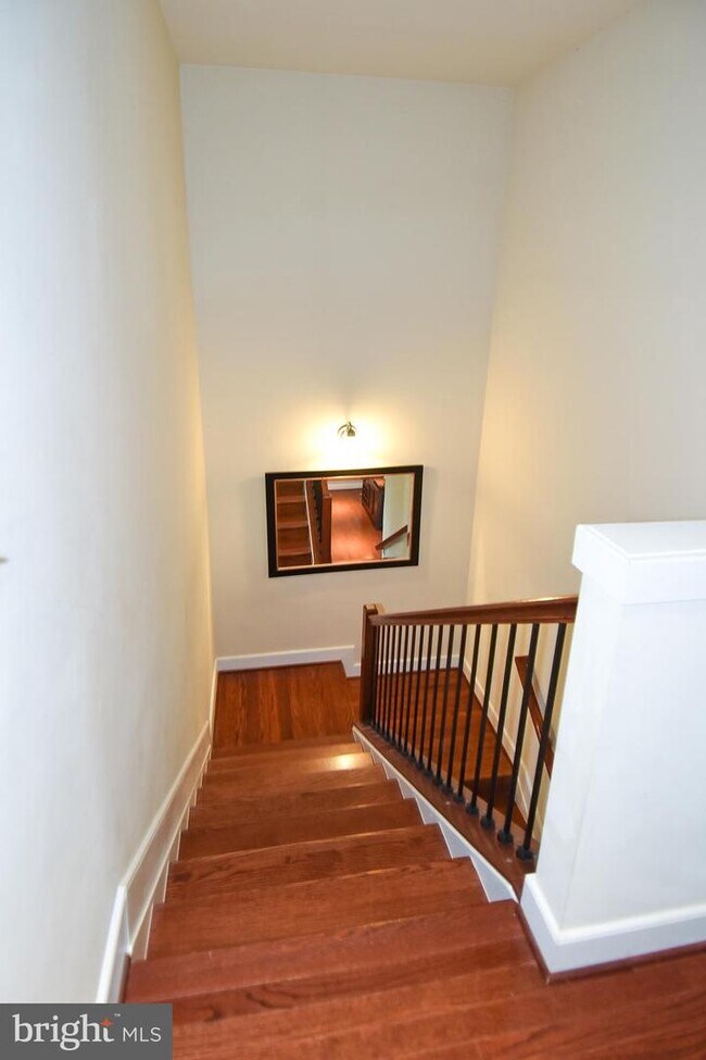 Foto del edificio - 736 McKenzie Ave