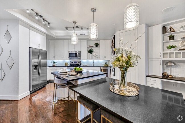 The James River Oaks - 2303 Mid Ln Houston, TX 77027 | Apartments.com