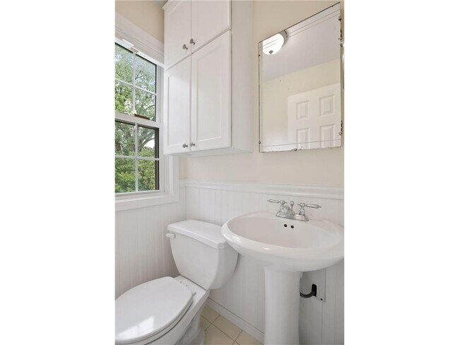 Foto del edificio - 5232 W 70th St