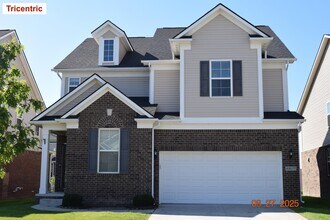 Building Photo - 49577 Shoreline Dr
