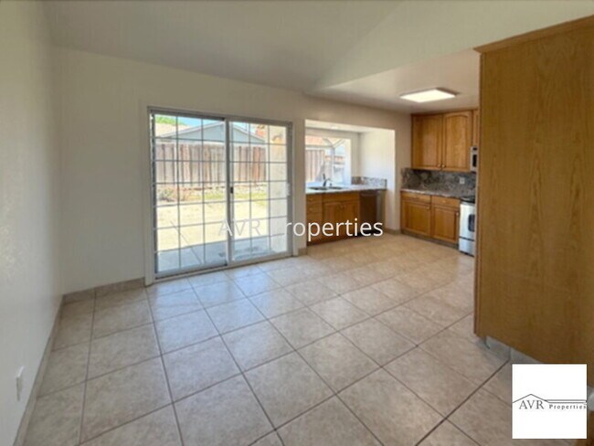 Foto del edificio - Beautiful single story home with recent upgrades