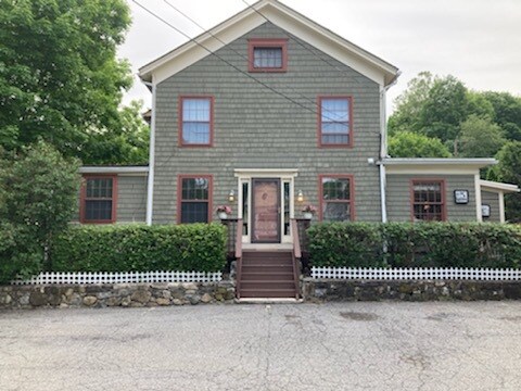 Entrance - 5 Main St