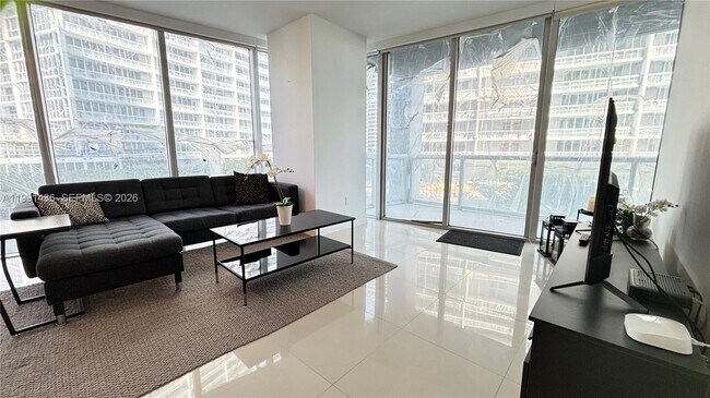 Foto del edificio - 495 Brickell Ave