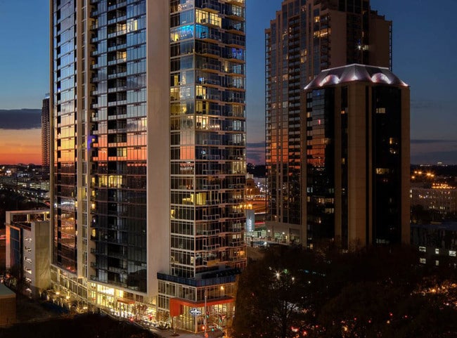 Walkable location in the heart of Midtown - AMLI Arts Center