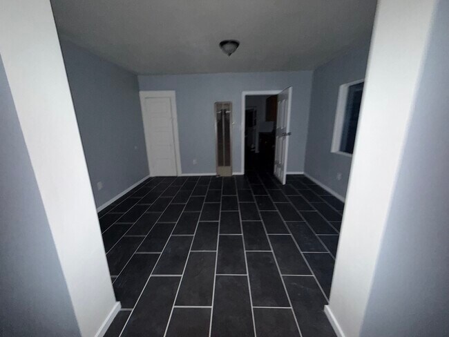 Foto del edificio - 524 S Soto St