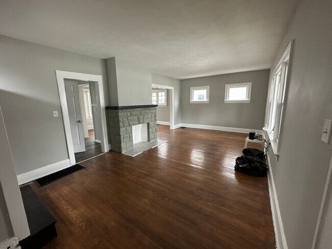 Foto del edificio - 13401 S Parkway Dr