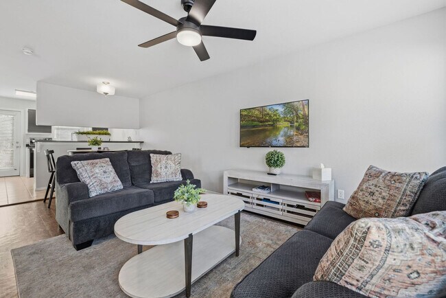 Building Photo - 1852 N Scull Creek Dr