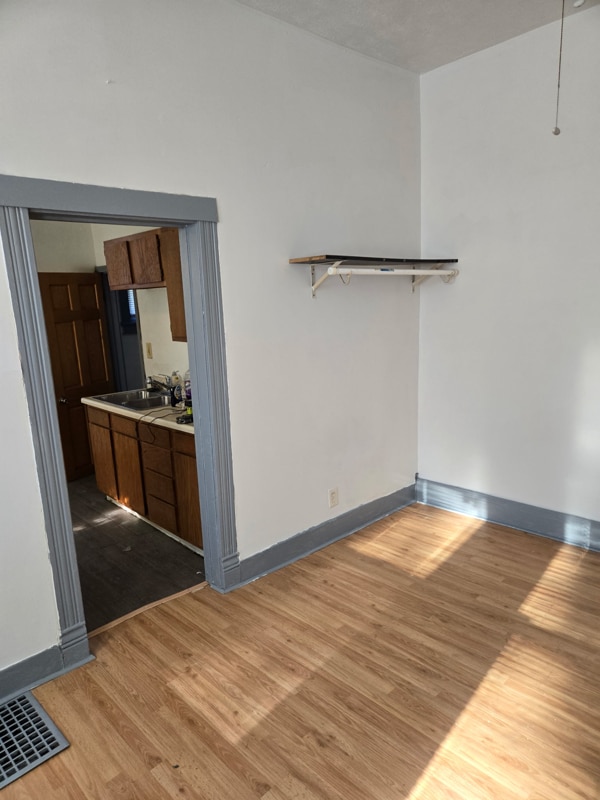 Foto del edificio - 2632 K St