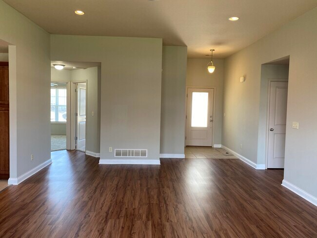 Foto del edificio - 5807 Islip Dr