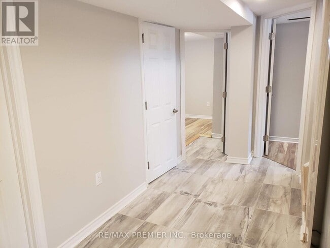 Building Photo - 40 Byng Ave