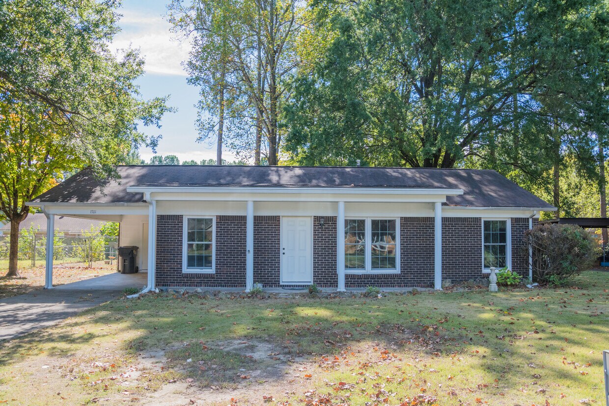 Foto principal - 3 Bed 1.5 Bath