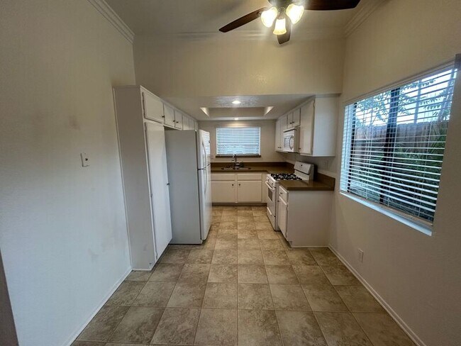 Foto del edificio - 4412 Ocean View Blvd