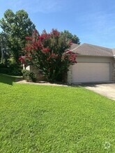 Building Photo - 1115 GRINNELL Cir