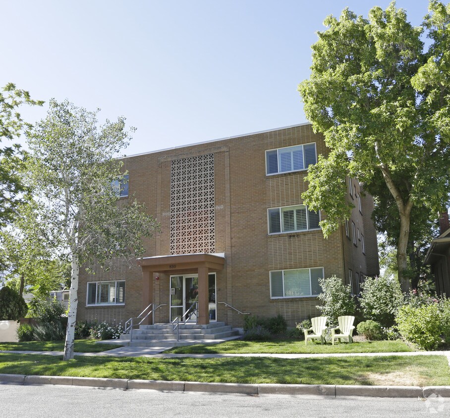 Foto del edificio - 830 6th Ave