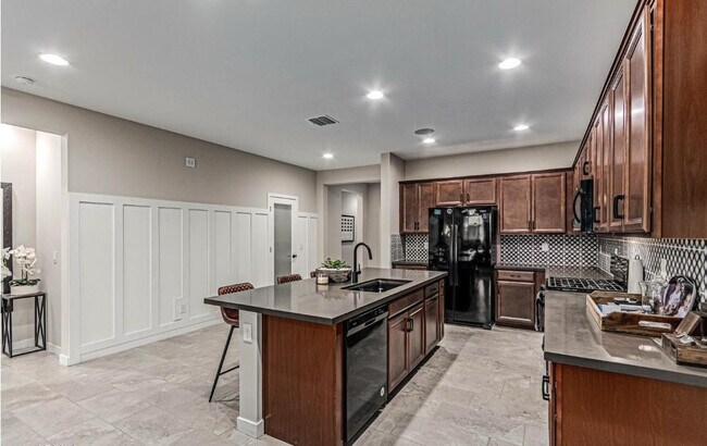 Foto del edificio - 5059 N 183rd Ln