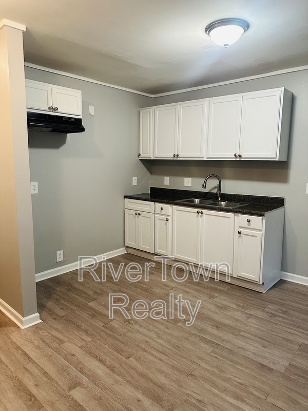 Building Photo - 3054 Radford Rd