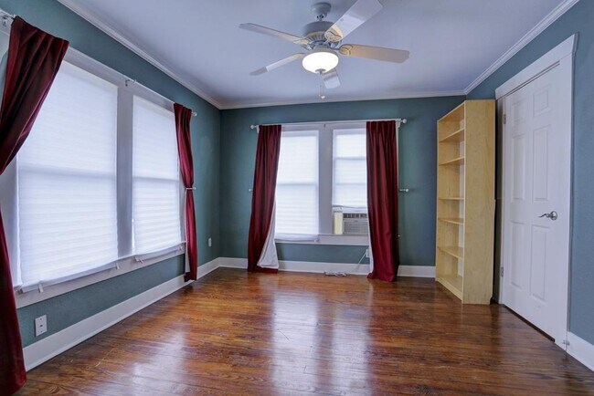 Foto del edificio - 514 E 15th St