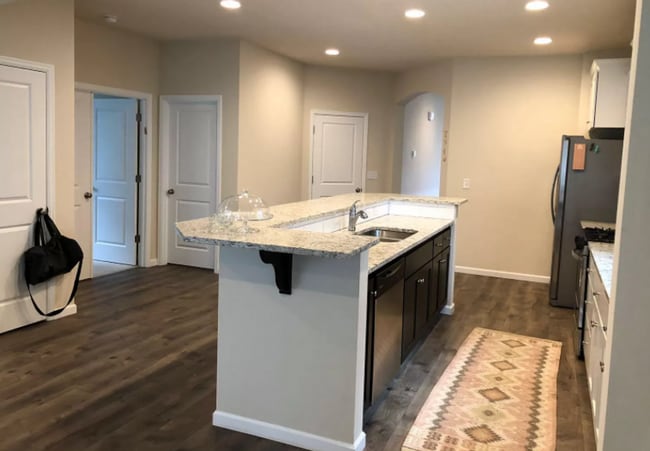 Building Photo - Stunning Happy Valley Home! (5 Bed / 3 Bat...