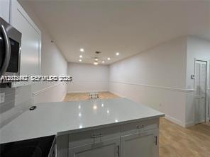 Foto del edificio - 2734 Bird Ave