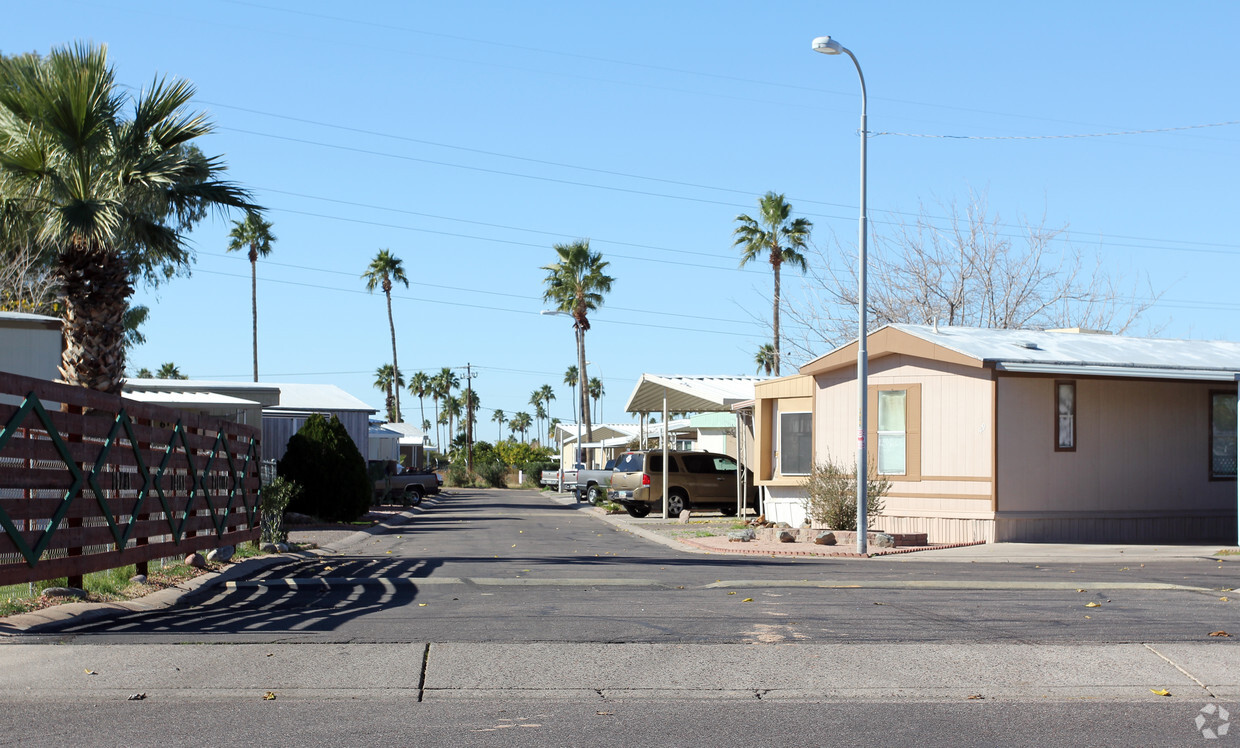 Building Photo - Royal Palms Village