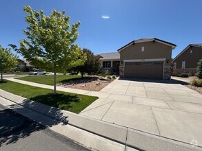 Building Photo - 4420 Crystal Dr
