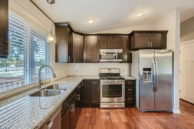 Foto del edificio - 2107 26Th Avenue SE, Puyallup, WA, 98374